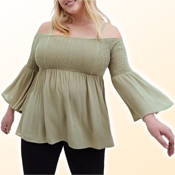 NWT TORRID Babydoll Crinkle Gauze Smocked Cold Shoulder Top Sz 2X Slate Green - Picture 1 of 10